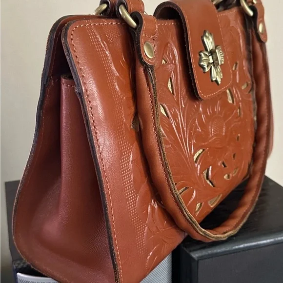 Patricia Nash Rosina Cut Out Tooled Leather Handbag EUC - Picture 7 of 11